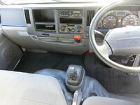 いすゞエルフパネルバン小型（2t・3t）[写真20]