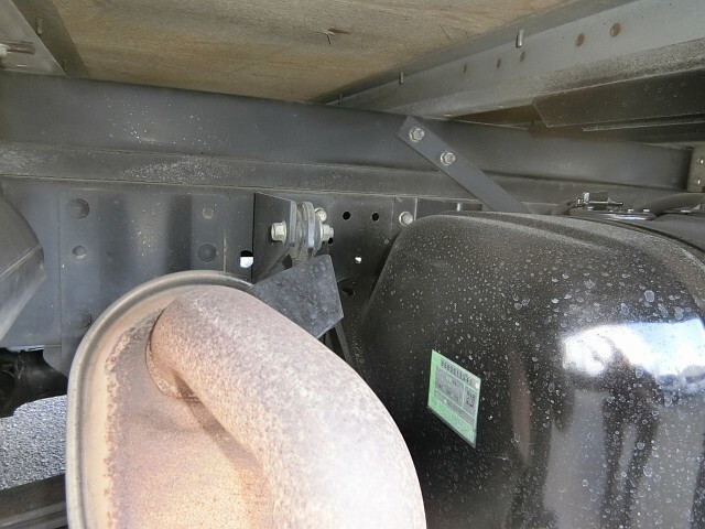 いすゞエルフパネルバン小型（2t・3t）[写真24]