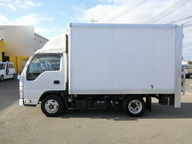 いすゞエルフパネルバン小型（2t・3t）[写真06]