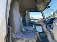 三菱ふそうファイターセーフティクレーン4段増トン（6t・8t）[写真34]