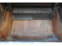 いすゞフォワードパッカー車（塵芥車）中型（4t）[写真13]