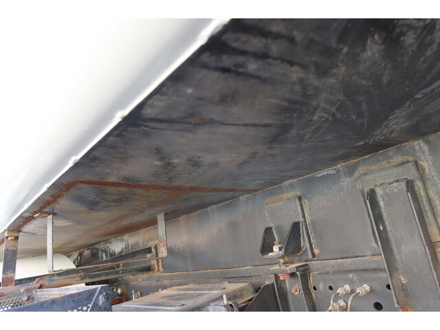 いすゞフォワードパッカー車（塵芥車）中型（4t）[写真23]