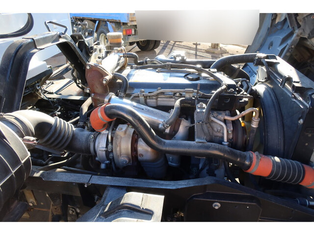 いすゞフォワードパッカー車（塵芥車）中型（4t）[写真28]