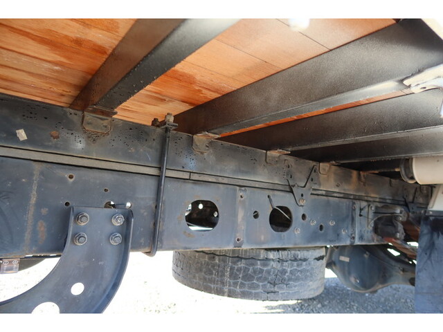 三菱ふそうファイタークレーン4段増トン（6t・8t）[写真13]