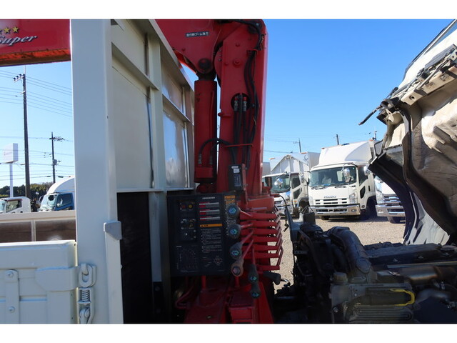 三菱ふそうファイタークレーン4段増トン（6t・8t）[写真23]