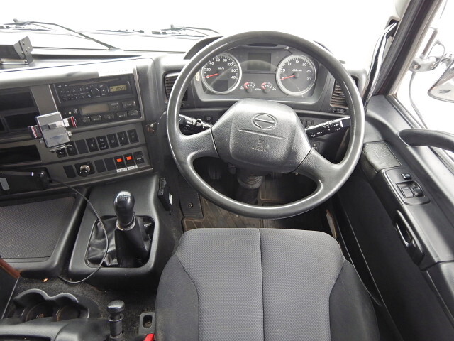 日野プロフィアダンプ大型（10t）[写真20]