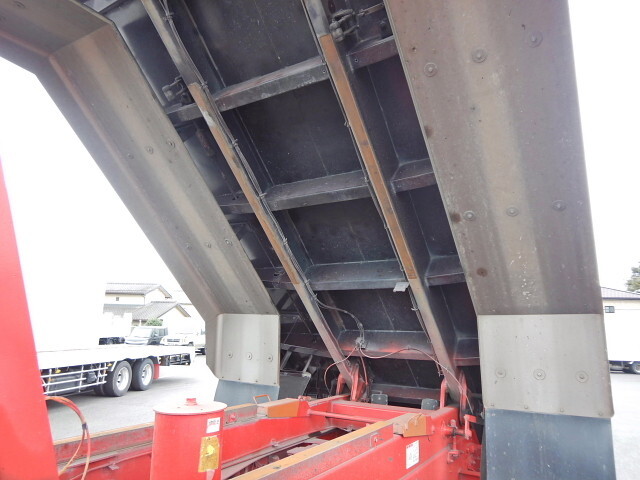 日野プロフィアダンプ大型（10t）[写真33]