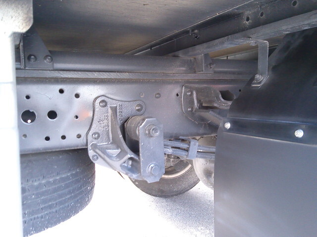 いすゞエルフアルミバン小型（2t・3t）[写真12]