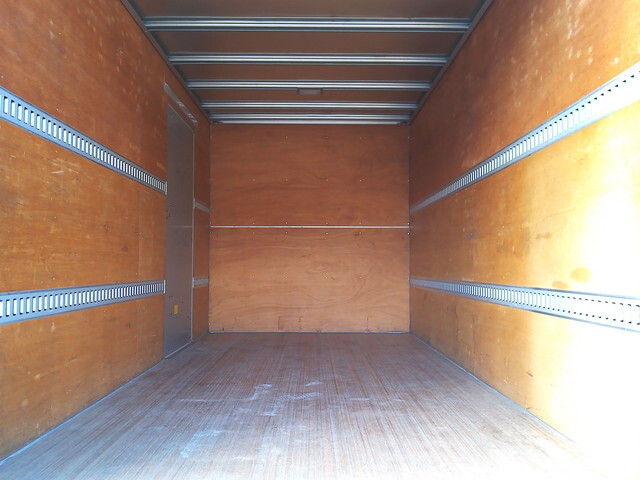 いすゞエルフアルミバン小型（2t・3t）[写真15]