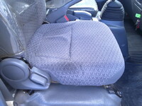 いすゞエルフアルミバン小型（2t・3t）[写真22]