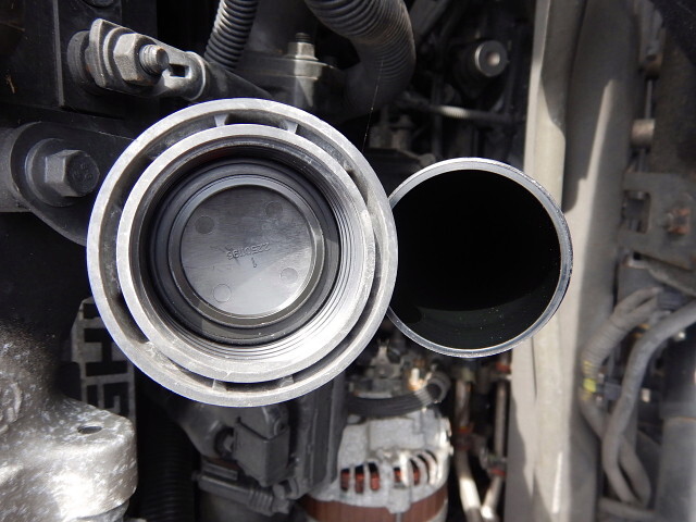 UDトラックスクオントレーラーヘッド（トラクターヘッド）大型（10t）[写真15]