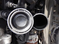 UDトラックスクオントレーラーヘッド（トラクターヘッド）大型（10t）[写真16]