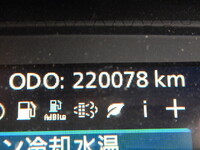 UDトラックスクオントレーラーヘッド（トラクターヘッド）大型（10t）[写真41]