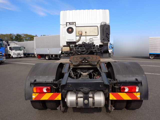 UDトラックスクオントレーラーヘッド（トラクターヘッド）大型（10t）[写真05]