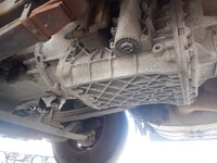 UDトラックスクオントレーラーヘッド（トラクターヘッド）大型（10t）[写真07]