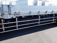 日野プロフィア平ボディ大型（10t）[写真20]