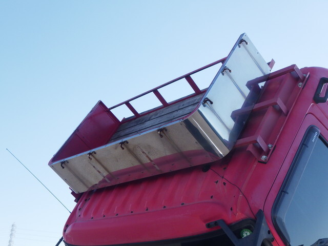 日野プロフィア平ボディ大型（10t）[写真21]