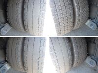 日野プロフィア平ボディ大型（10t）[写真34]