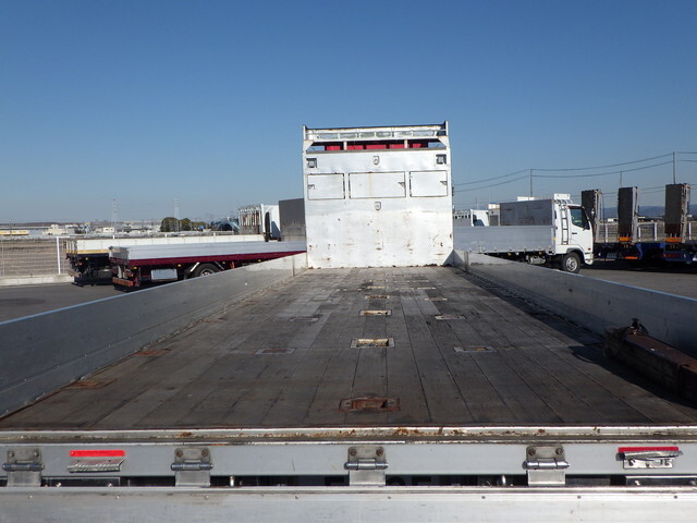 日野プロフィア平ボディ大型（10t）[写真09]