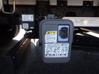 いすゞフォワードアルミウイング中型（4t）[写真12]