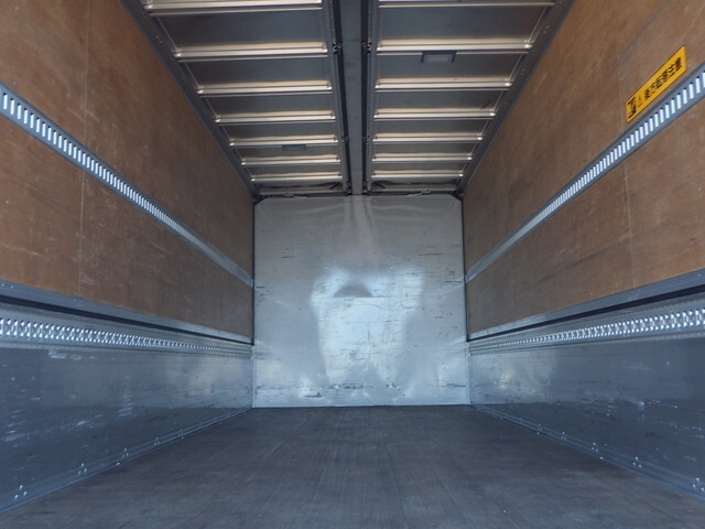 いすゞフォワードアルミウイング中型（4t）[写真17]