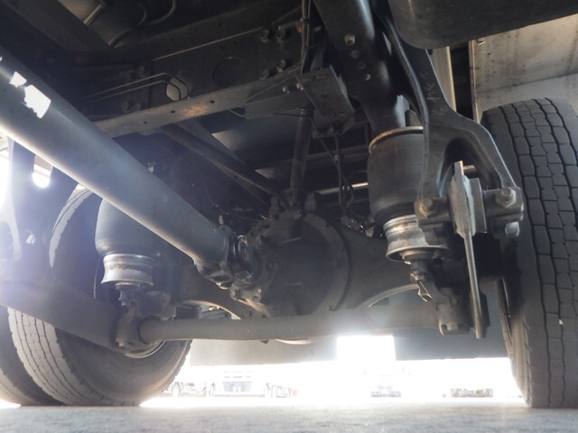 いすゞフォワードアルミウイング中型（4t）[写真30]