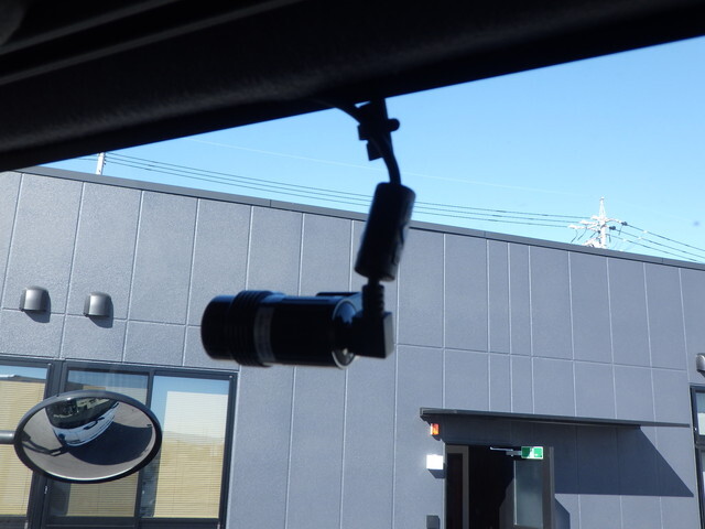 いすゞフォワードアルミウイング中型（4t）[写真33]