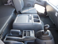 いすゞフォワードアルミウイング中型（4t）[写真37]