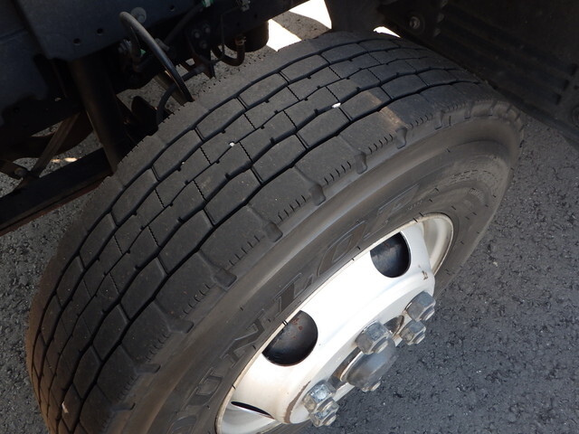 いすゞフォワードアルミウイング中型（4t）[写真07]