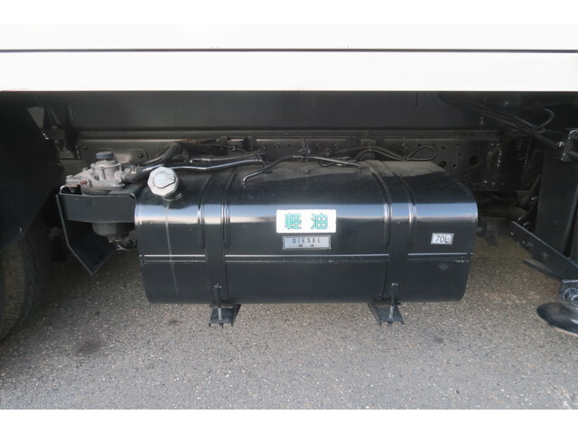 三菱ふそうキャンター高所作業車小型（2t・3t）[写真12]