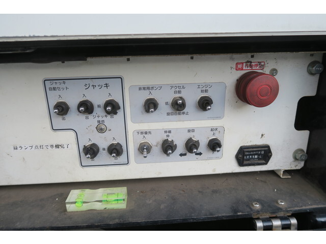 三菱ふそうキャンター高所作業車小型（2t・3t）[写真16]