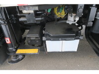 三菱ふそうキャンター高所作業車小型（2t・3t）[写真23]