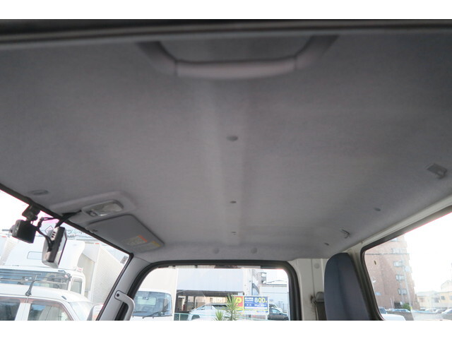 三菱ふそうキャンター高所作業車小型（2t・3t）[写真23]