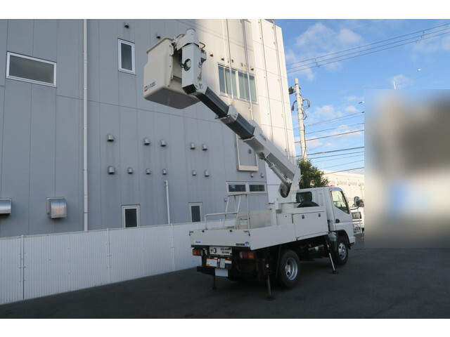 三菱ふそうキャンター高所作業車小型（2t・3t）[写真07]