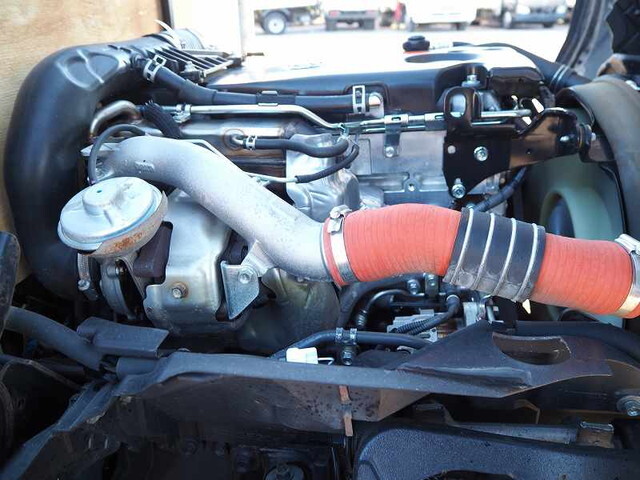 いすゞエルフ平ボディ小型（2t・3t）[写真10]