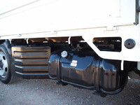 いすゞエルフ平ボディ小型（2t・3t）[写真13]