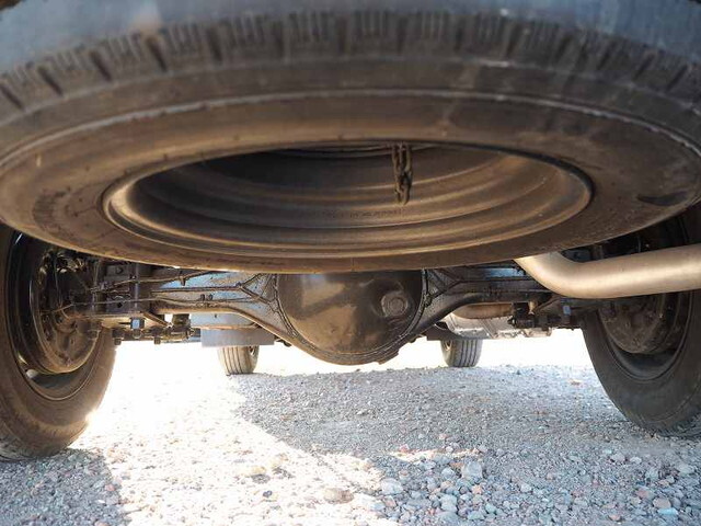 いすゞエルフ平ボディ小型（2t・3t）[写真15]