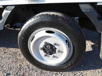 いすゞエルフ平ボディ小型（2t・3t）[写真18]