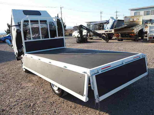 いすゞエルフ平ボディ小型（2t・3t）[写真24]