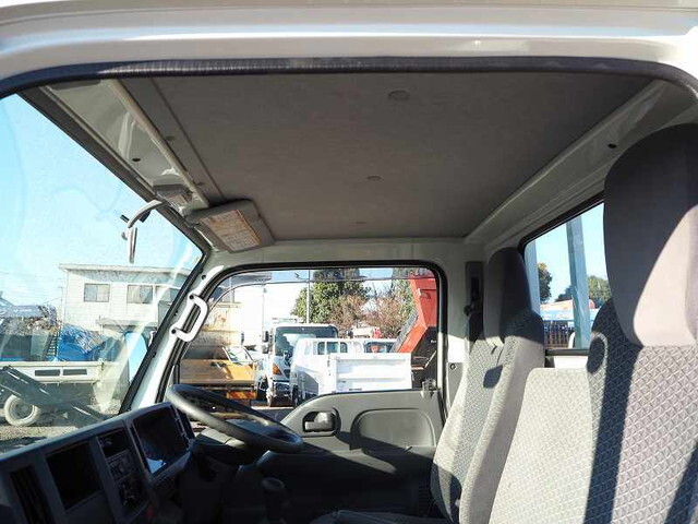 いすゞエルフ平ボディ小型（2t・3t）[写真29]