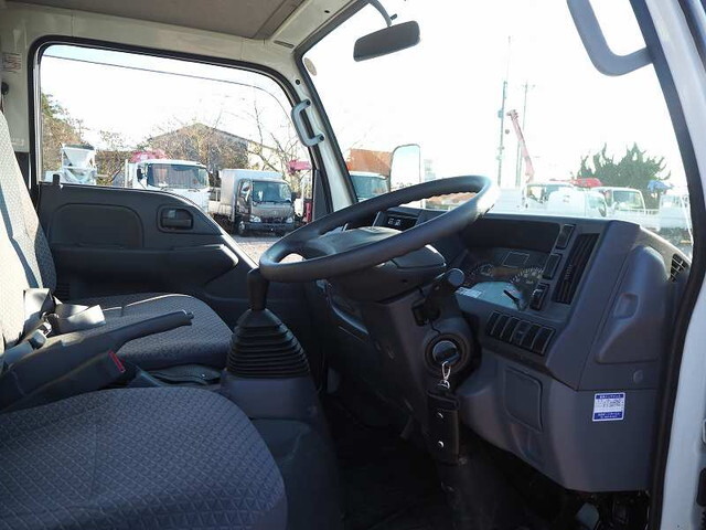 いすゞエルフ平ボディ小型（2t・3t）[写真33]