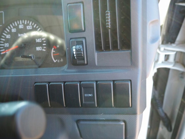 いすゞエルフ平ボディ小型（2t・3t）[写真38]