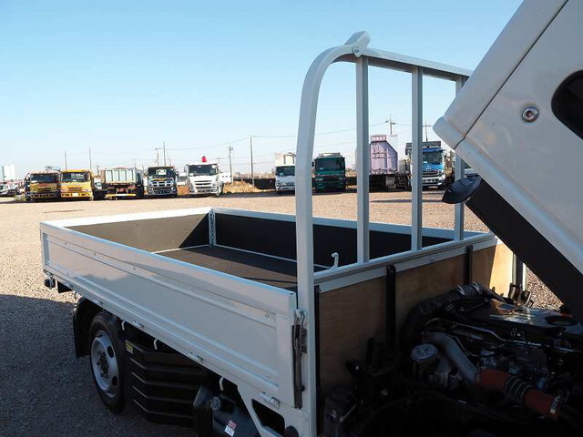 いすゞエルフ平ボディ小型（2t・3t）[写真08]