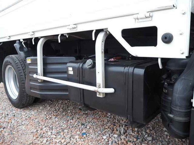 いすゞエルフ平ボディ小型（2t・3t）[写真17]