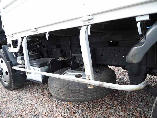 いすゞエルフ平ボディ小型（2t・3t）[写真24]