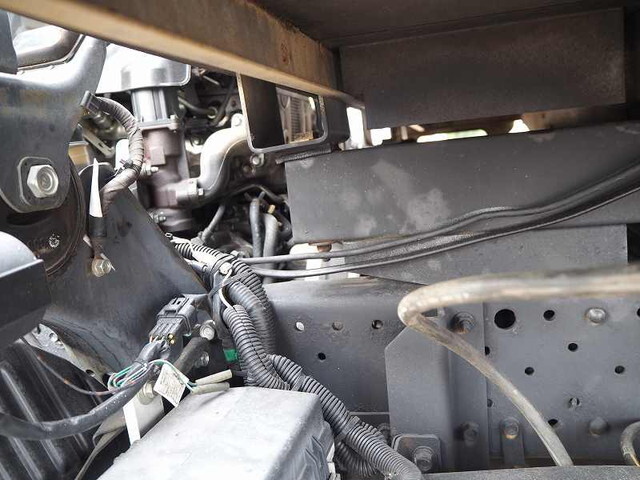 いすゞエルフ平ボディ小型（2t・3t）[写真26]