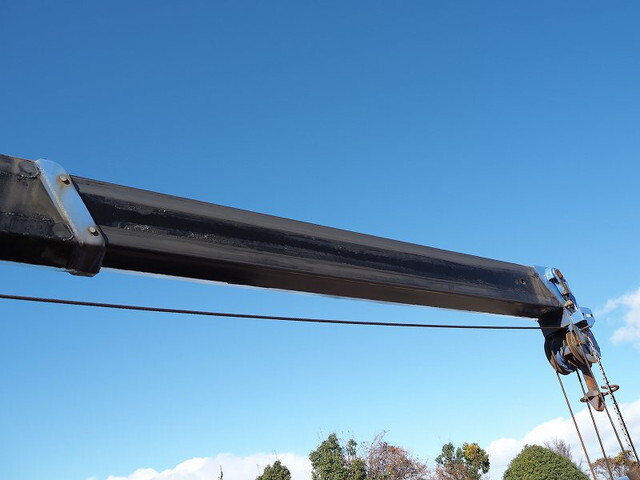 いすゞエルフクレーン3段小型（2t・3t）[写真16]