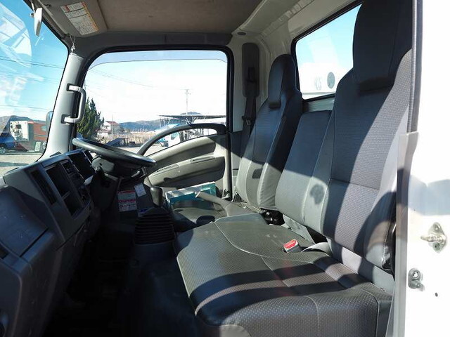 いすゞエルフクレーン3段小型（2t・3t）[写真34]