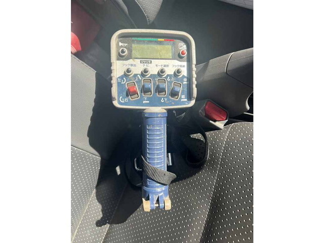 いすゞエルフクレーン3段小型（2t・3t）[写真40]