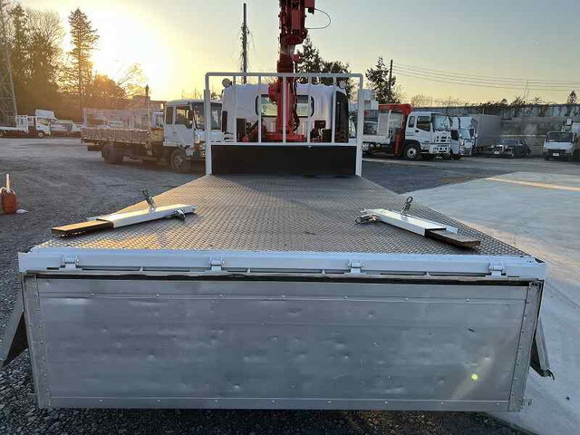 いすゞエルフクレーン4段小型（2t・3t）[写真19]